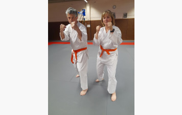Félicitations à Karl et à Odile pour leur ceinture orange !!!